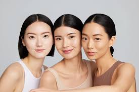 Jane Iredale Skintuition SPF 30 Radiance-Boosting Liquid Foundation